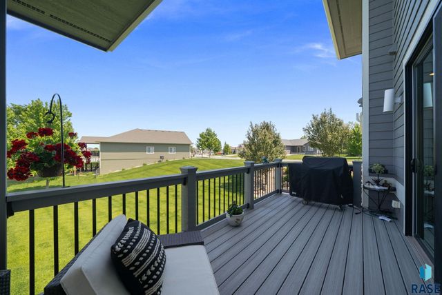 2308 S Durango Dr Drive, Sioux Falls, SD 57110