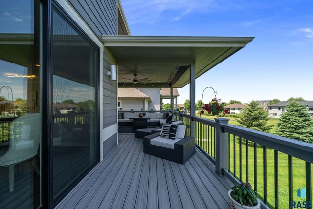 2308 S Durango Dr Drive, Sioux Falls, SD 57110