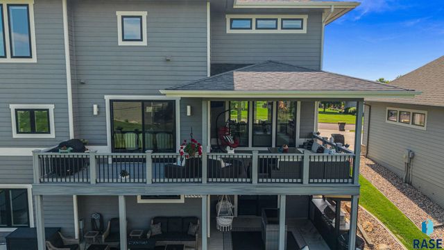 2308 S Durango Dr Drive, Sioux Falls, SD 57110
