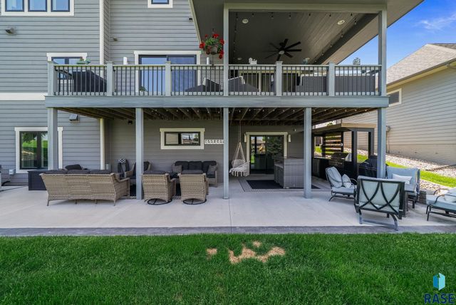 2308 S Durango Dr Drive, Sioux Falls, SD 57110