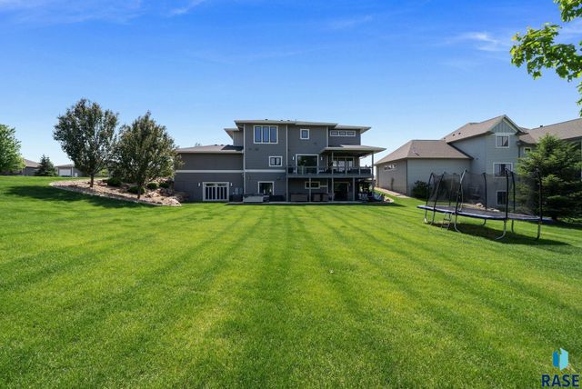 2308 S Durango Dr Drive, Sioux Falls, SD 57110