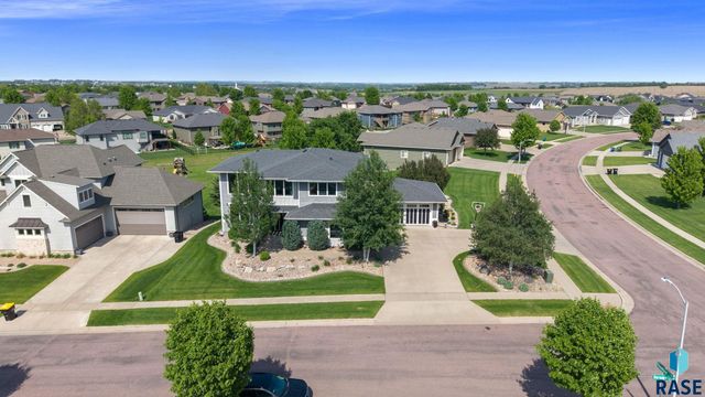 2308 S Durango Dr Drive, Sioux Falls, SD 57110