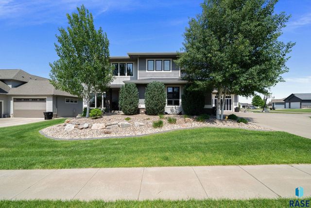 2308 S Durango Dr Drive, Sioux Falls, SD 57110