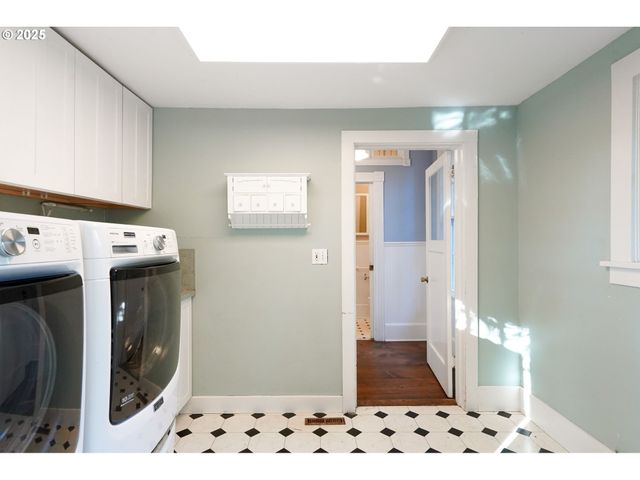 10478 CROSBY Rd Ne, Woodburn, OR 97071