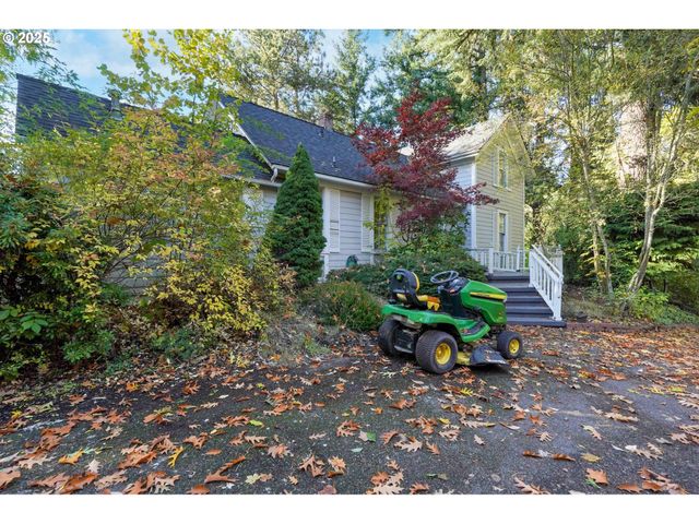 10478 CROSBY Rd Ne, Woodburn, OR 97071