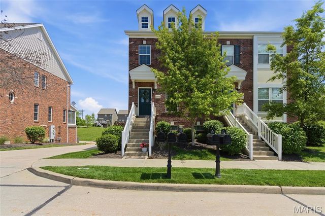 2416 N Larksong Drive, Wildwood, MO 63040