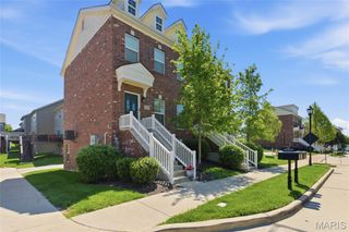 2416 N Larksong Drive, Wildwood, MO 63040