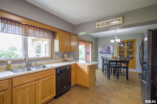 7320 W AKRON Road, Princeville, IL 61559