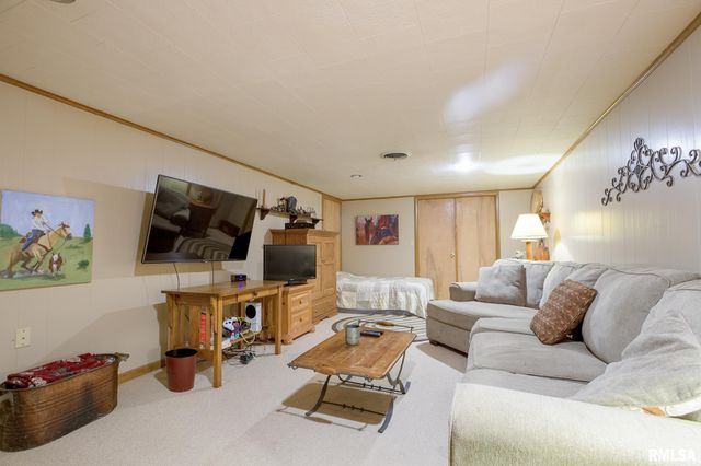 7320 W AKRON Road, Princeville, IL 61559