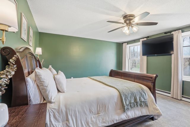 11 Elwood Road, Derry, NH 03038