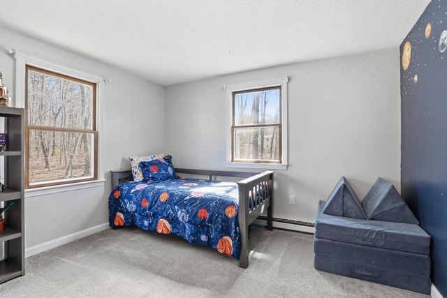 11 Elwood Road, Derry, NH 03038