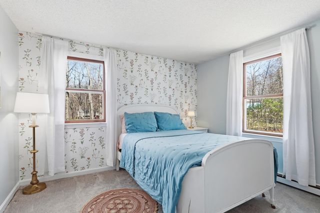 11 Elwood Road, Derry, NH 03038