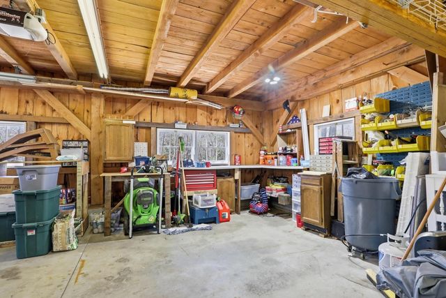 11 Elwood Road, Derry, NH 03038