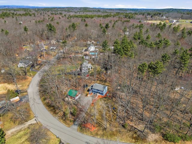 11 Elwood Road, Derry, NH 03038