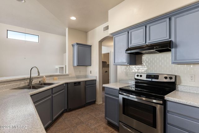 5525 N Little River Lane, Tucson, AZ 85704