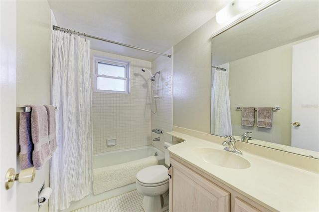 3680 IRONWOOD CIR 601L, Bradenton, FL 34209