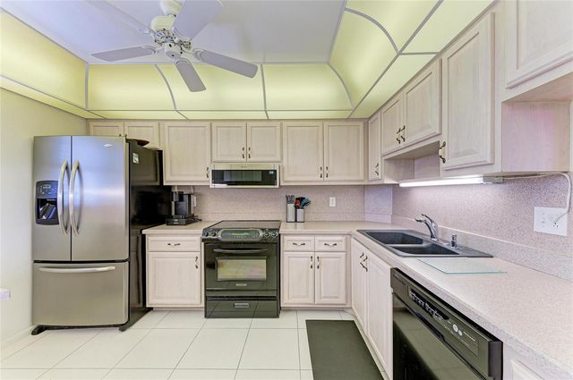 3680 IRONWOOD CIR 601L, Bradenton, FL 34209