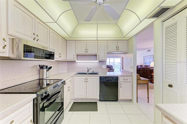 3680 IRONWOOD CIR 601L, Bradenton, FL 34209