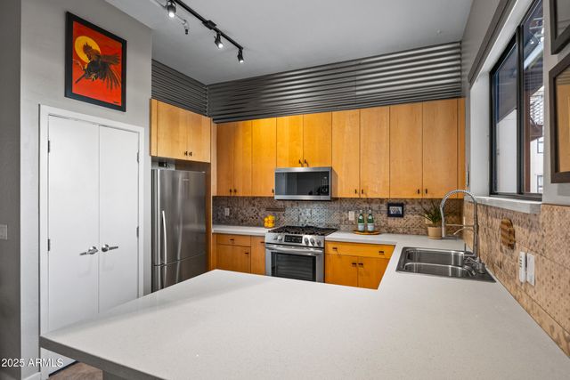 914 E OSBORN Road 306, Phoenix, AZ 85014