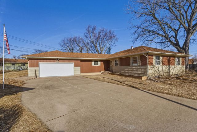 221 Hilltop Court, Milan, IL 61264