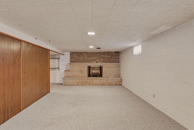 221 Hilltop Court, Milan, IL 61264