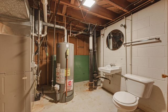 221 Hilltop Court, Milan, IL 61264