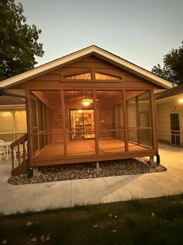 221 Hilltop Court, Milan, IL 61264