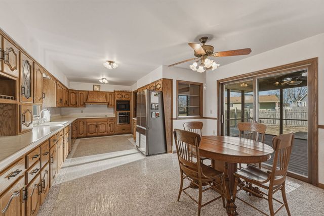 221 Hilltop Court, Milan, IL 61264