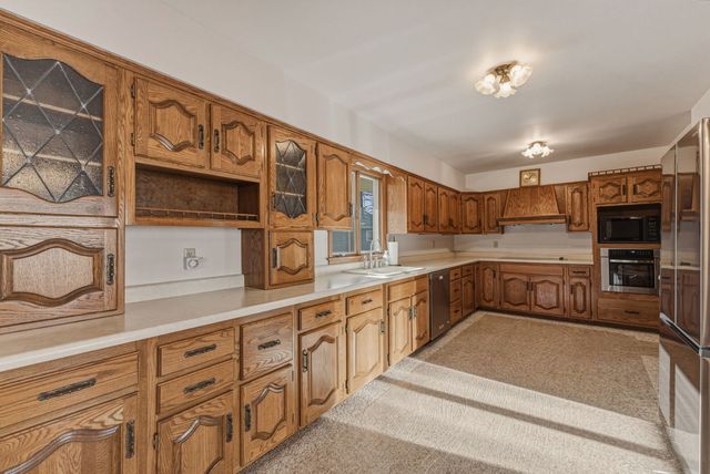 221 Hilltop Court, Milan, IL 61264