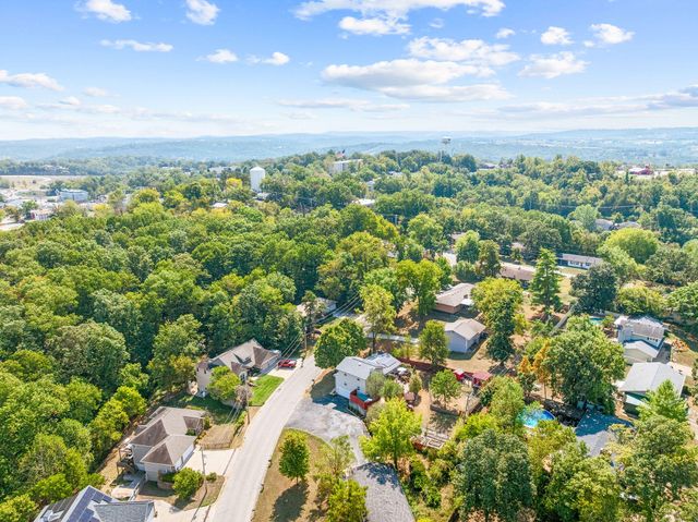 107 Hero Drive, Branson, MO 65616