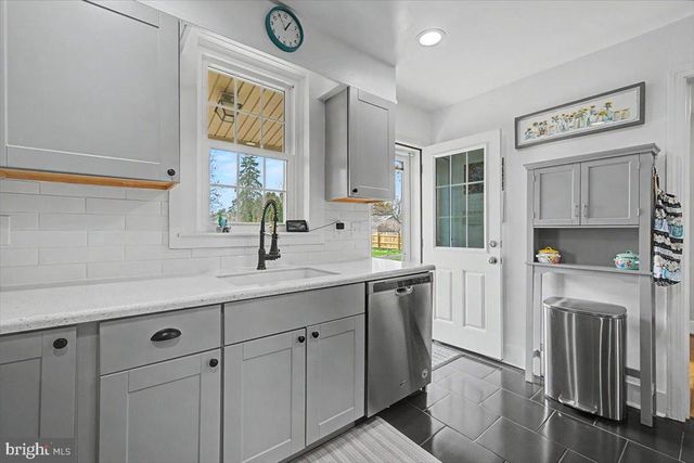 202 LLANGOLLEN BLVD, New Castle, DE 19720