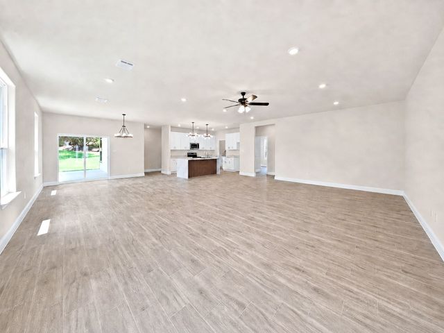 5021 Enchanted Court, Granbury, TX 76048