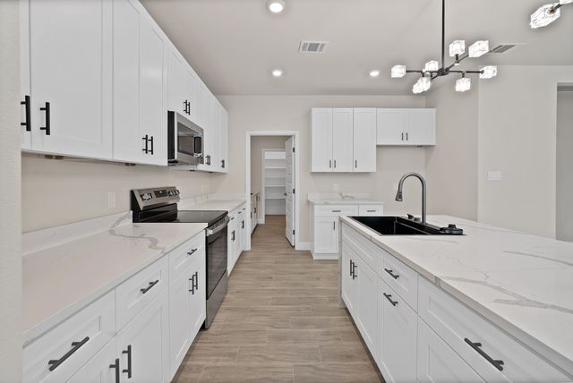 5021 Enchanted Court, Granbury, TX 76048