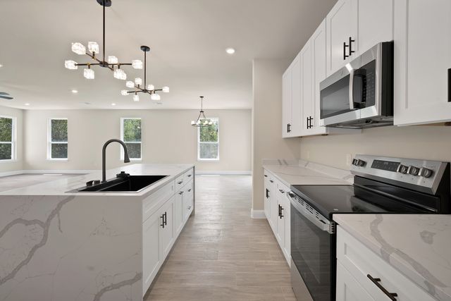 5021 Enchanted Court, Granbury, TX 76048