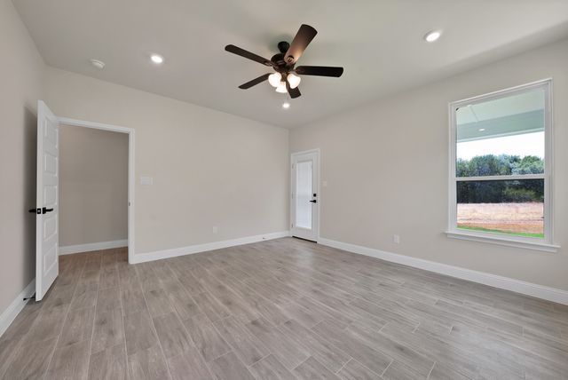 5021 Enchanted Court, Granbury, TX 76048