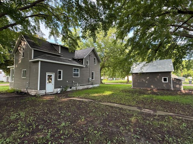 401 Bedal Street, Walnut Grove, MN 56180