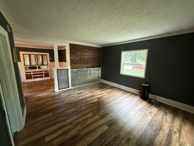 401 Bedal Street, Walnut Grove, MN 56180