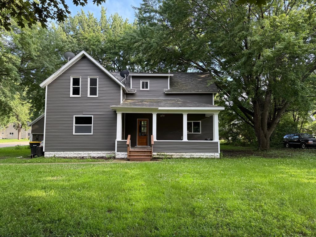 401 Bedal Street, Walnut Grove, MN 56180