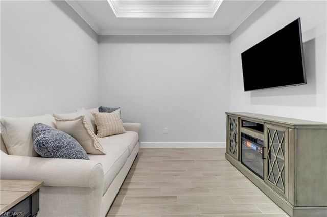 15561 Vittorio ST, Naples, FL 34114