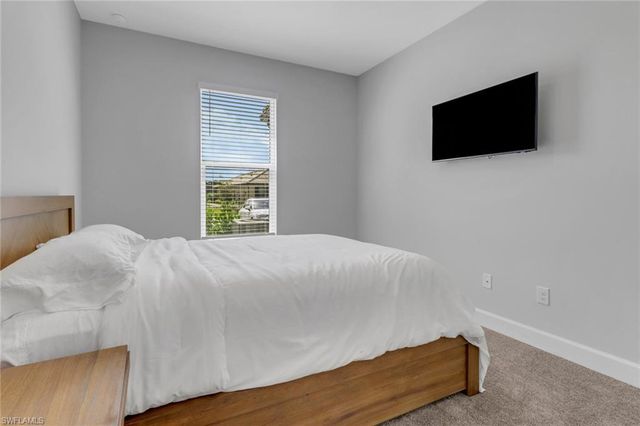 15561 Vittorio ST, Naples, FL 34114