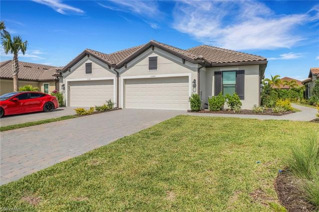 15561 Vittorio ST, Naples, FL 34114