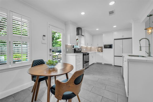 4706 Tonawanda Drive, Houston, TX 77035