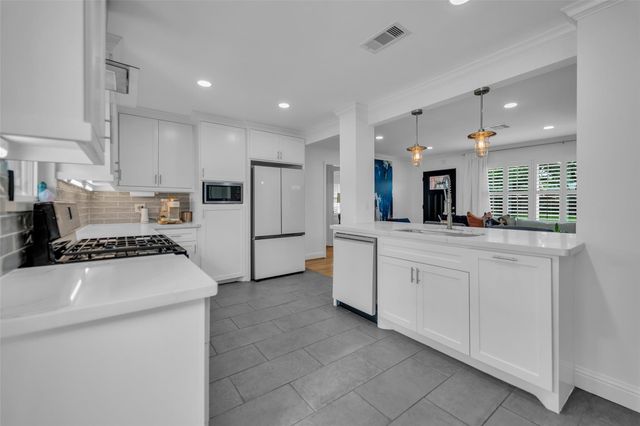 4706 Tonawanda Drive, Houston, TX 77035