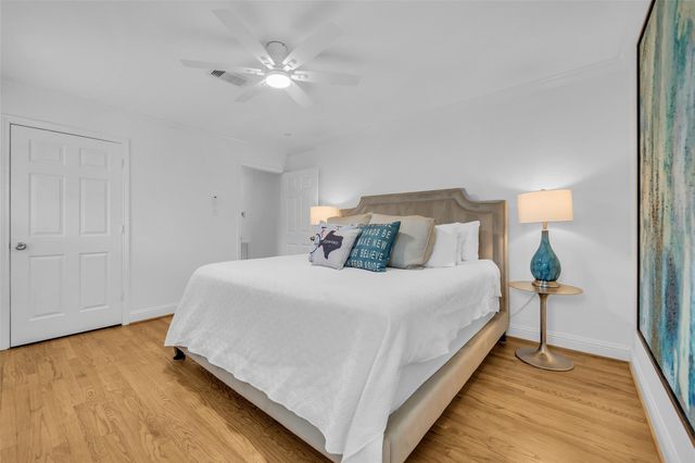 4706 Tonawanda Drive, Houston, TX 77035