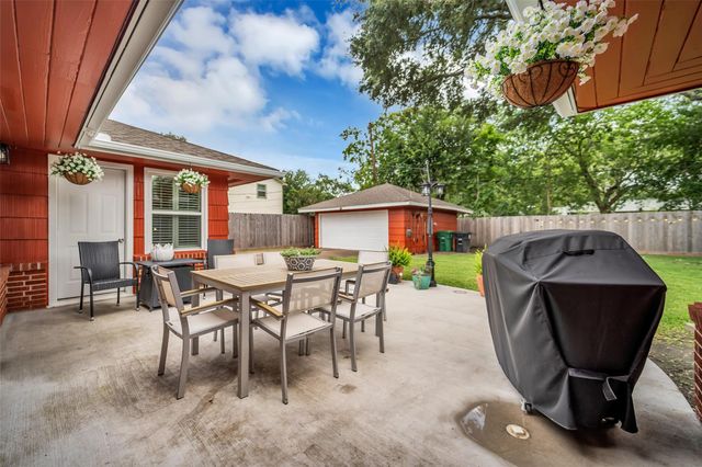 4706 Tonawanda Drive, Houston, TX 77035