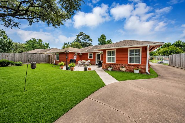 4706 Tonawanda Drive, Houston, TX 77035