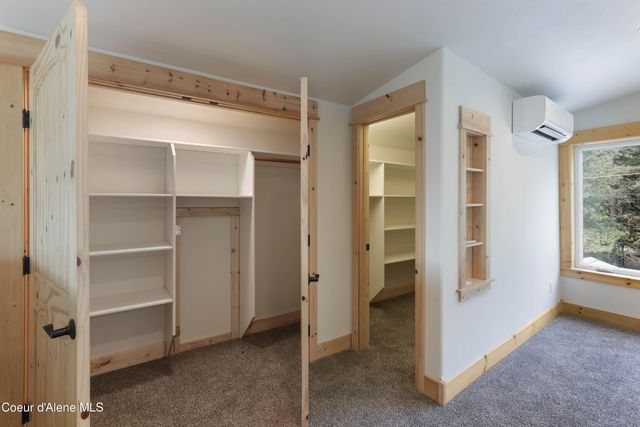 6101 Bottle Bay Road, Sagle, ID 83860