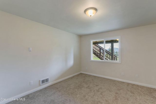 6101 Bottle Bay Road, Sagle, ID 83860