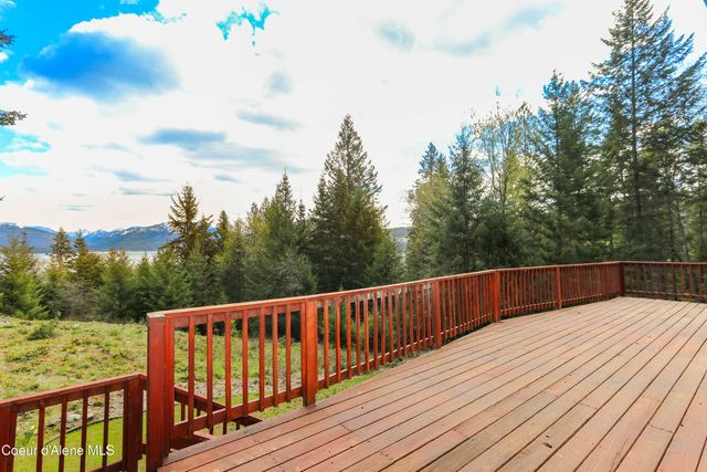 6101 Bottle Bay Road, Sagle, ID 83860