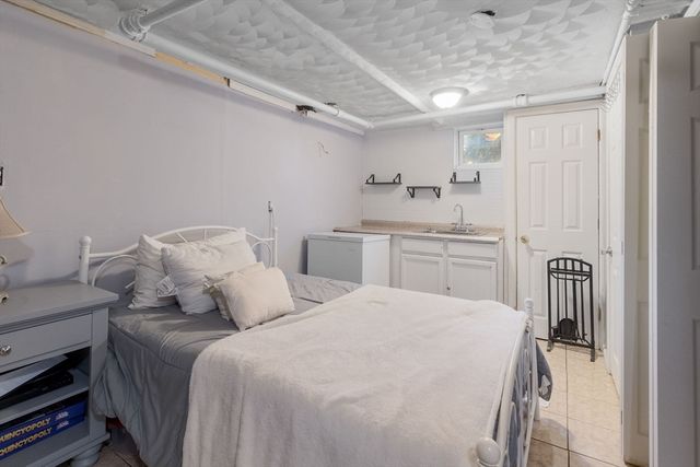 20 Brae Rd, Quincy, MA 02169